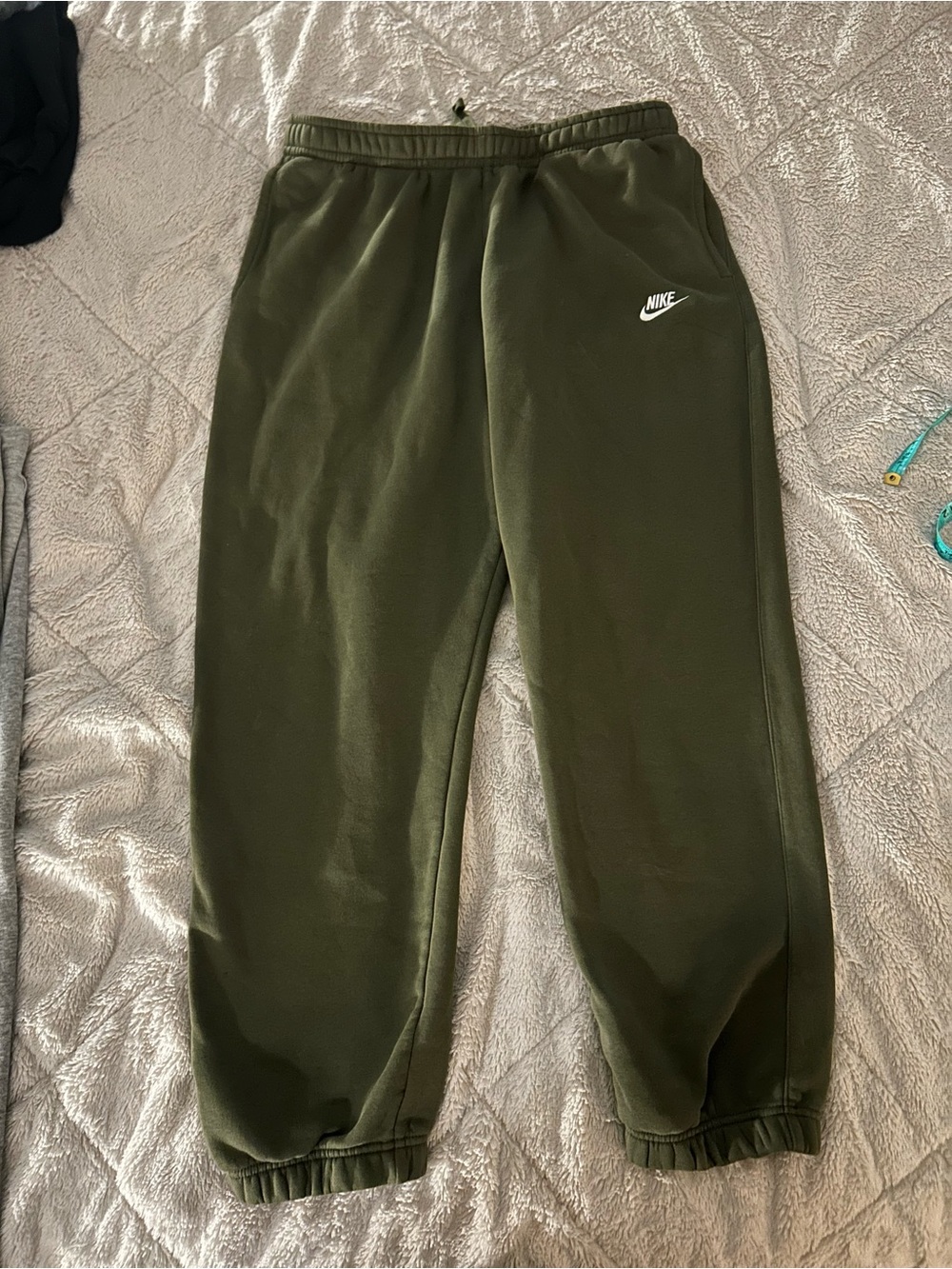 Nike Mens Olive Green Fleece Sweatpants, Size XL